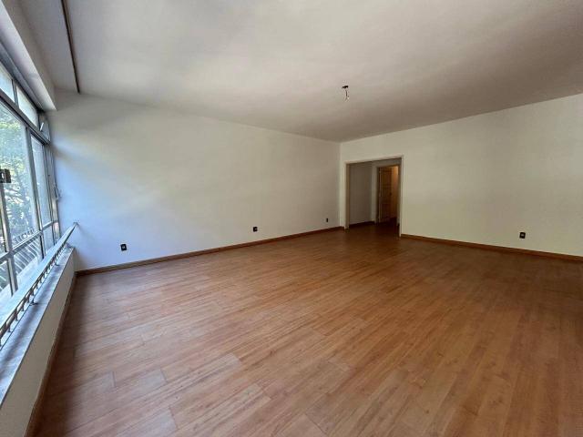 #216 - Apartamento para Venda em Rio de Janeiro - RJ